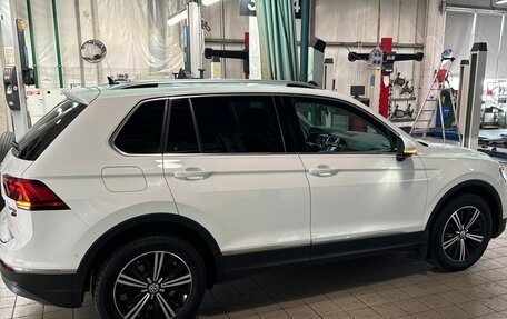 Volkswagen Tiguan II, 2017 год, 2 550 000 рублей, 4 фотография