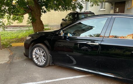 Toyota Camry, 2019 год, 3 300 000 рублей, 4 фотография