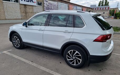 Volkswagen Tiguan II, 2018 год, 3 500 000 рублей, 7 фотография