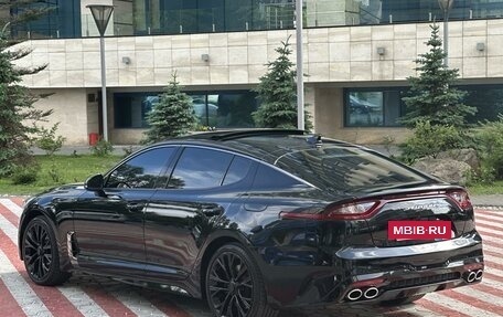 KIA Stinger I, 2018 год, 2 700 000 рублей, 6 фотография