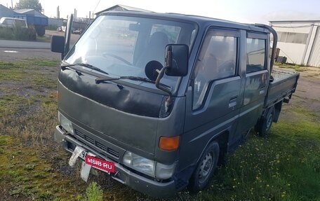 Toyota HiAce H100, 1996 год, 500 000 рублей, 2 фотография