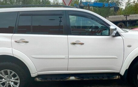 Mitsubishi Pajero Sport II рестайлинг, 2014 год, 2 000 000 рублей, 3 фотография