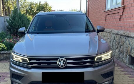 Volkswagen Tiguan II, 2017 год, 2 990 000 рублей, 3 фотография