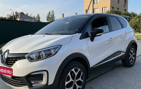 Renault Kaptur I рестайлинг, 2016 год, 1 550 000 рублей, 2 фотография