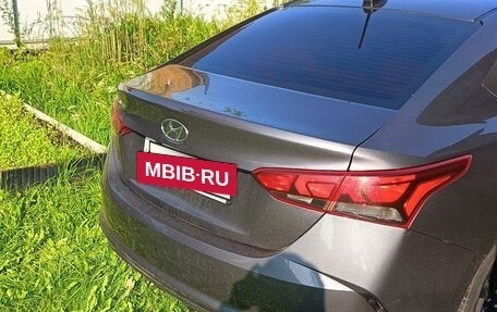 Hyundai Solaris II рестайлинг, 2021 год, 1 900 000 рублей, 8 фотография