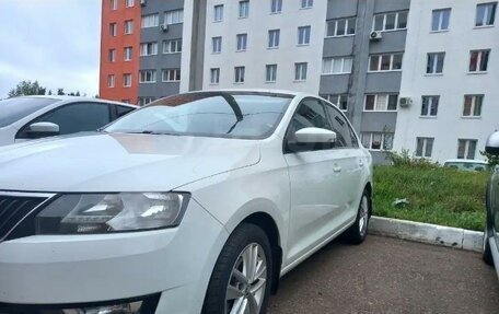 Skoda Rapid I, 2017 год, 1 400 000 рублей, 4 фотография