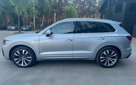 Volkswagen Touareg III, 2019 год, 5 700 000 рублей, 7 фотография