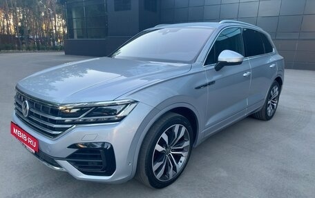 Volkswagen Touareg III, 2019 год, 5 700 000 рублей, 6 фотография