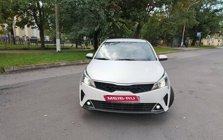 KIA Rio IV, 2022 год, 1 400 000 рублей, 3 фотография