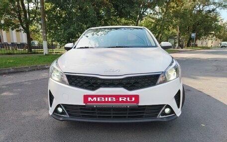 KIA Rio IV, 2022 год, 1 400 000 рублей, 4 фотография