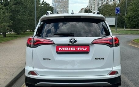 Toyota RAV4, 2016 год, 2 490 000 рублей, 6 фотография