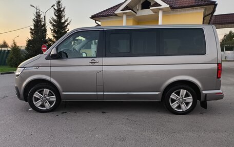 Volkswagen Multivan T6 рестайлинг, 2020 год, 6 050 000 рублей, 6 фотография