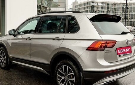 Volkswagen Tiguan II, 2020 год, 3 800 000 рублей, 4 фотография