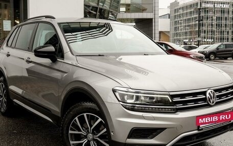 Volkswagen Tiguan II, 2020 год, 3 800 000 рублей, 2 фотография