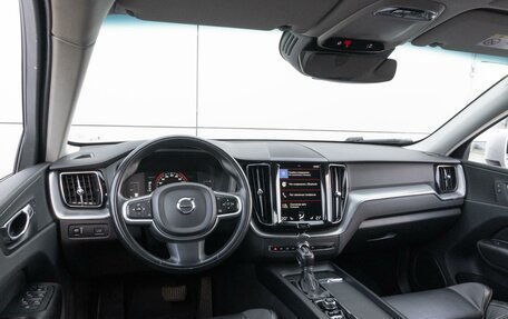 Volvo XC60 II, 2018 год, 2 918 000 рублей, 6 фотография