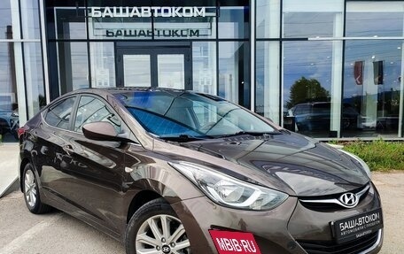 Hyundai Elantra V, 2015 год, 1 099 000 рублей, 3 фотография