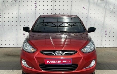 Hyundai Solaris II рестайлинг, 2012 год, 900 000 рублей, 3 фотография