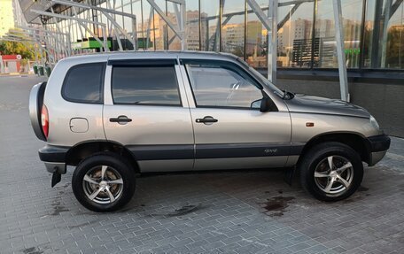 Chevrolet Niva I рестайлинг, 2008 год, 550 000 рублей, 4 фотография