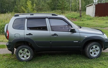 Chevrolet Niva I рестайлинг, 2013 год, 660 000 рублей, 2 фотография