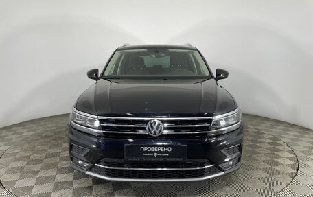 Volkswagen Tiguan II, 2018 год, 3 150 000 рублей, 2 фотография