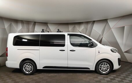 Peugeot Traveller I, 2022 год, 3 988 000 рублей, 6 фотография