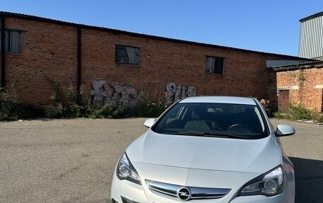 Opel Astra J, 2011 год, 890 000 рублей, 2 фотография