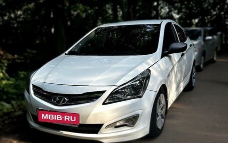 Hyundai Solaris II рестайлинг, 2014 год, 590 000 рублей, 1 фотография