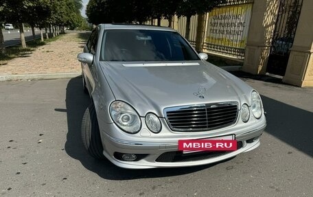 Mercedes-Benz E-Класс, 2004 год, 1 650 000 рублей, 10 фотография