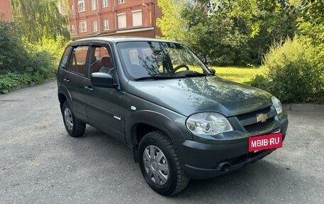 Chevrolet Niva I рестайлинг, 2012 год, 497 000 рублей, 2 фотография