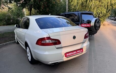 Skoda Superb III рестайлинг, 2011 год, 1 030 000 рублей, 4 фотография