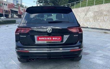 Volkswagen Tiguan II, 2018 год, 3 150 000 рублей, 5 фотография