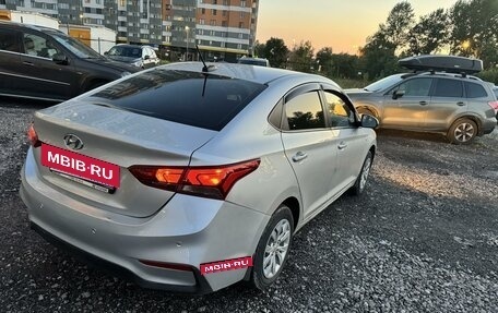 Hyundai Solaris II рестайлинг, 2018 год, 1 050 000 рублей, 4 фотография