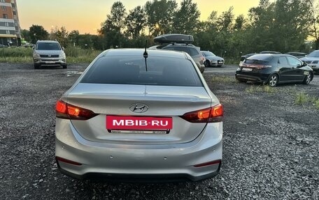 Hyundai Solaris II рестайлинг, 2018 год, 1 050 000 рублей, 3 фотография