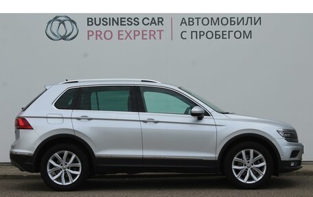 Volkswagen Tiguan II, 2017 год, 2 930 000 рублей, 6 фотография