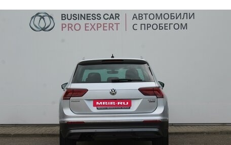 Volkswagen Tiguan II, 2017 год, 2 930 000 рублей, 5 фотография