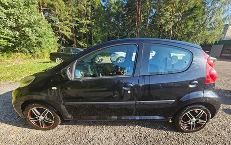 Peugeot 107 I рестайлинг, 2011 год, 350 000 рублей, 2 фотография