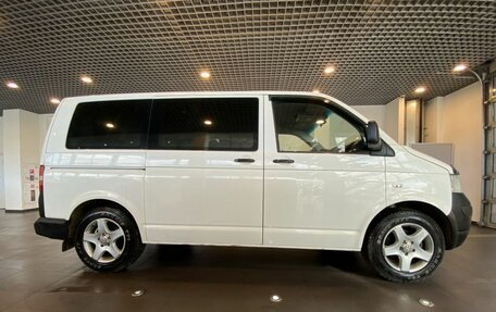 Volkswagen Caravelle T5, 2009 год, 1 315 000 рублей, 2 фотография