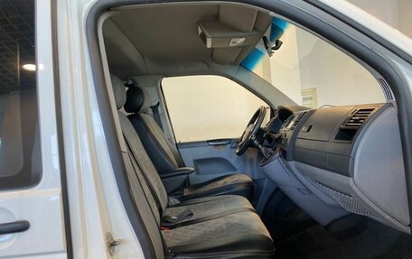 Volkswagen Caravelle T5, 2009 год, 1 315 000 рублей, 22 фотография