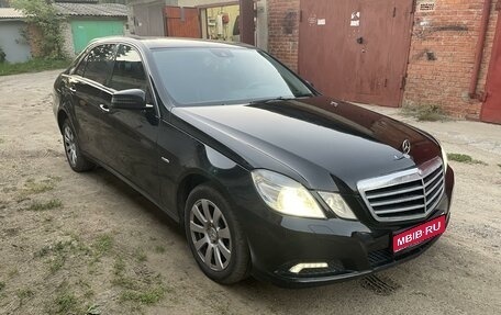 Mercedes-Benz E-Класс, 2010 год, 1 550 000 рублей, 1 фотография