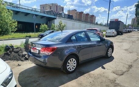 Chevrolet Cruze II, 2011 год, 750 000 рублей, 4 фотография