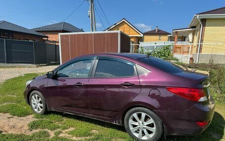 Hyundai Solaris II рестайлинг, 2011 год, 830 000 рублей, 5 фотография