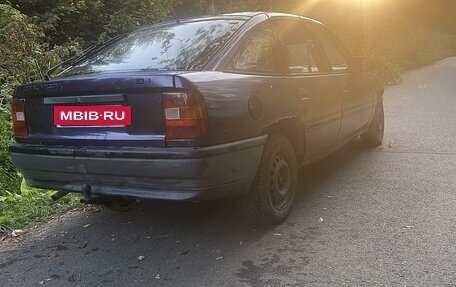 Opel Vectra A, 1992 год, 52 000 рублей, 3 фотография