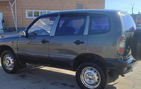 Chevrolet Niva I рестайлинг, 2005 год, 235 000 рублей, 5 фотография