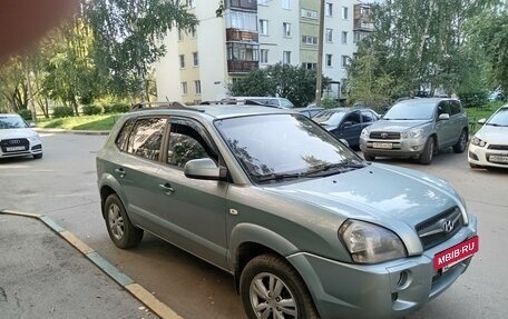 Hyundai Tucson III, 2008 год, 850 000 рублей, 2 фотография