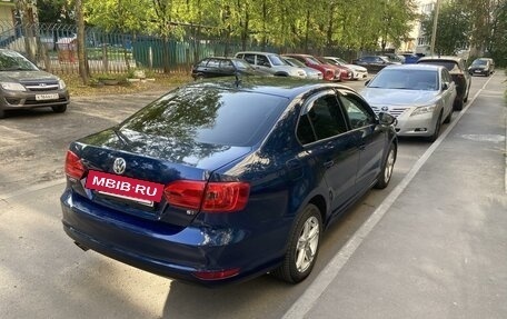 Volkswagen Jetta VI, 2011 год, 830 000 рублей, 5 фотография