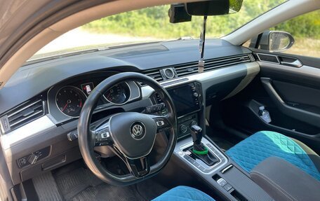 Volkswagen Passat B8 рестайлинг, 2018 год, 2 500 000 рублей, 9 фотография