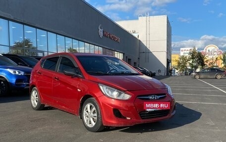 Hyundai Solaris II рестайлинг, 2012 год, 595 000 рублей, 3 фотография