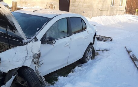 Renault Logan II, 2017 год, 400 000 рублей, 12 фотография