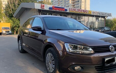 Volkswagen Jetta VI, 2014 год, 1 180 000 рублей, 4 фотография