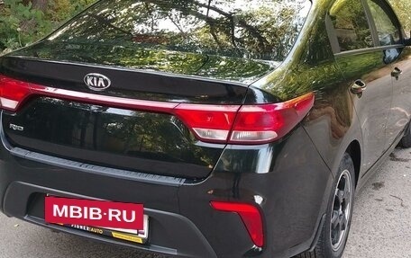 KIA Rio IV, 2018 год, 1 400 000 рублей, 4 фотография